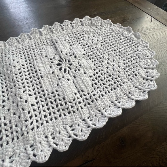 White Crochet Table Runner with Flower Design - Picture 5 of 10